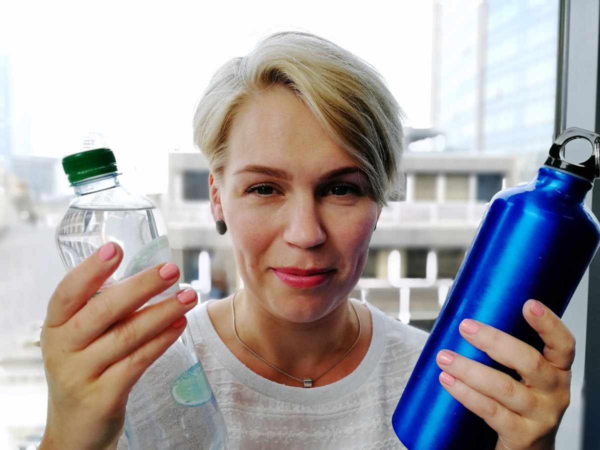janica_borg's tweet photo. Avoiding single-use plastics requires a change of mind set, but even then β are there enough sustainable alternatives available for consumers? Let's see! I'll test this myself for 1 month, starting today on #WorldOceanDay!
#byebyesingleuse #PlasticsStrategy #BeatPlasticPollution https://t.co/FEG927tJ7y