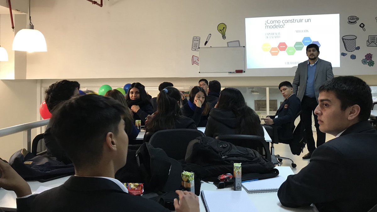 fund_emprepolis's tweet photo. Ahora en el taller “Soluciones con Impacto” con nuestros #ministartup del Liceo Técnico Marta Brunet y Escuela Industrial Salesianos! 🚀😎 https://t.co/FjwSl8bfmG