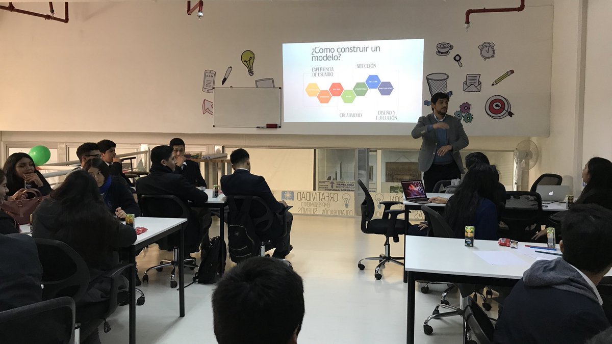 fund_emprepolis's tweet photo. Ahora en el taller “Soluciones con Impacto” con nuestros #ministartup del Liceo Técnico Marta Brunet y Escuela Industrial Salesianos! 🚀😎 https://t.co/FjwSl8bfmG