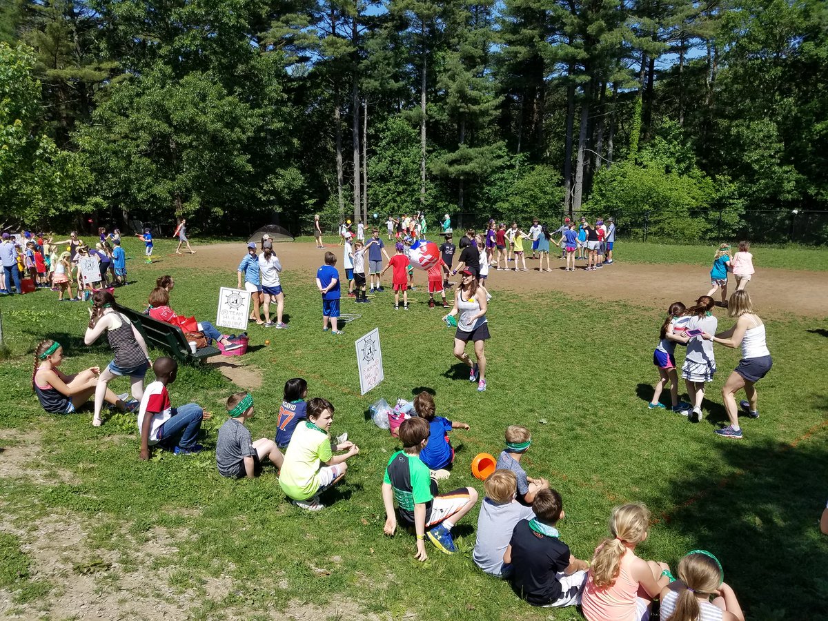 South School 🐝 tweet media