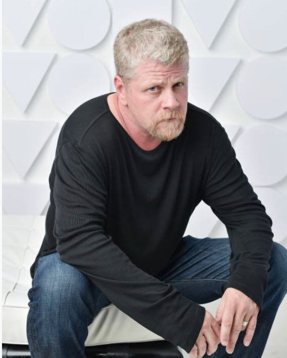 Lincolns_Finger's tweet photo. Michael @Cudlitz poses at the #CTVUpfronts portrait studio in Toronto, Canada.
📷: George Pimentel https://t.co/JNG2cSDxsh