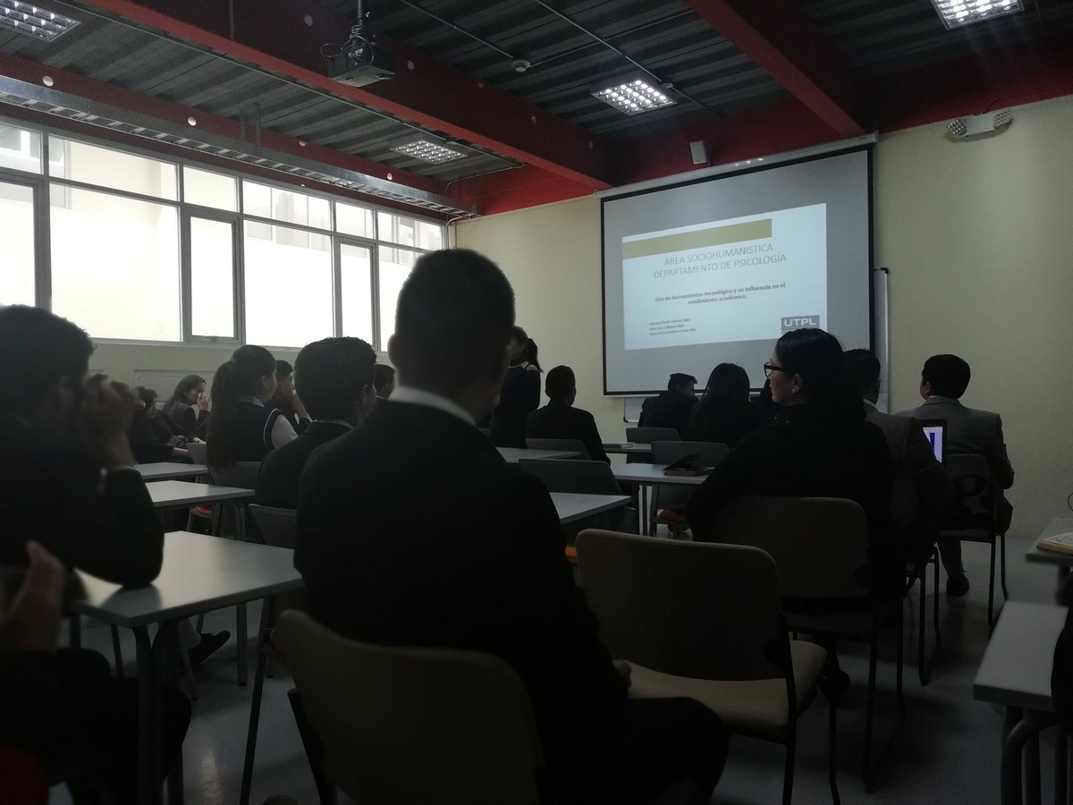 JesseniaOcampo's tweet photo. #InnovaUtpl
Excelentes Ponencias, con temáticas relevantes e investigaciones muy bien indagadas. https://t.co/TjYeDpO8ox