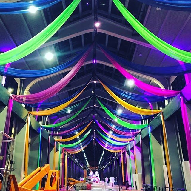 theme_traders's tweet photo. Party prep in Paris for the awesome @metroecosse ! 🇫🇷 #ceilingdraping #eventdecor #fabrics #creativeevents #draping #internationalevents #enfrancais https://t.co/jmBdliCWLp https://t.co/3VbXdVEe63