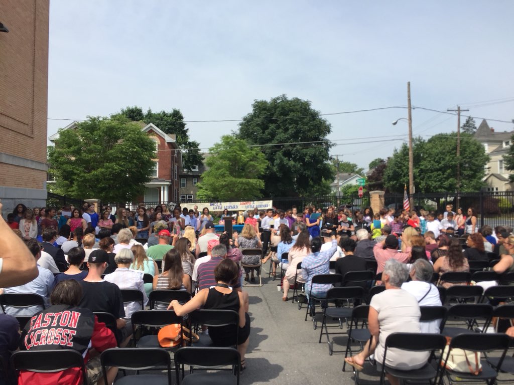 EASDpasquel's tweet photo. Grade 5 moving up ceremony-FA March Elementary EASD #movingup #goingtomiddleschool #easd @EASDMarch @EastonAreaSD https://t.co/i2xxrCQiSA