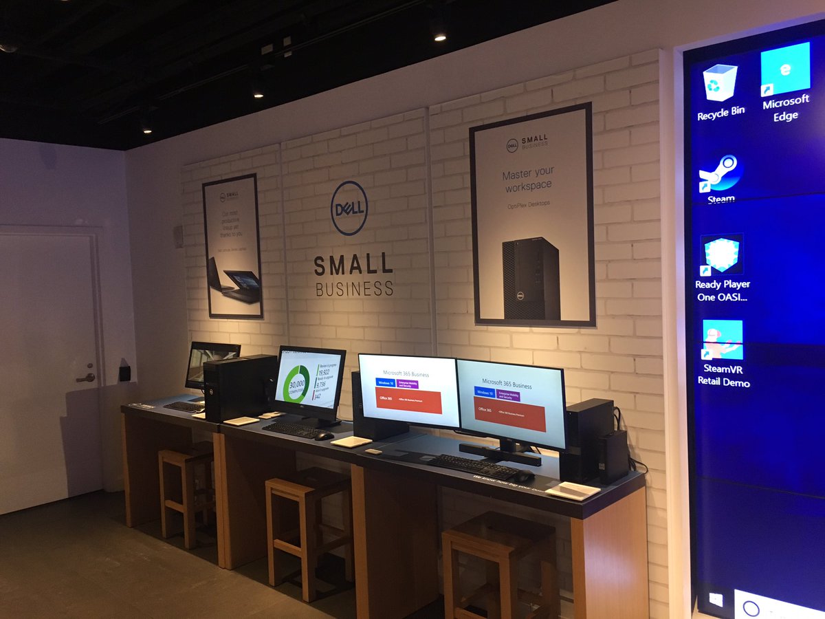 jonathan_oliel's tweet photo. #Microsoftstore #DellExperience #Vr #NYC #Iworkd4dell #5thAvenue #realityVirtual #NewYorkCity https://t.co/OTgkbEEqRm