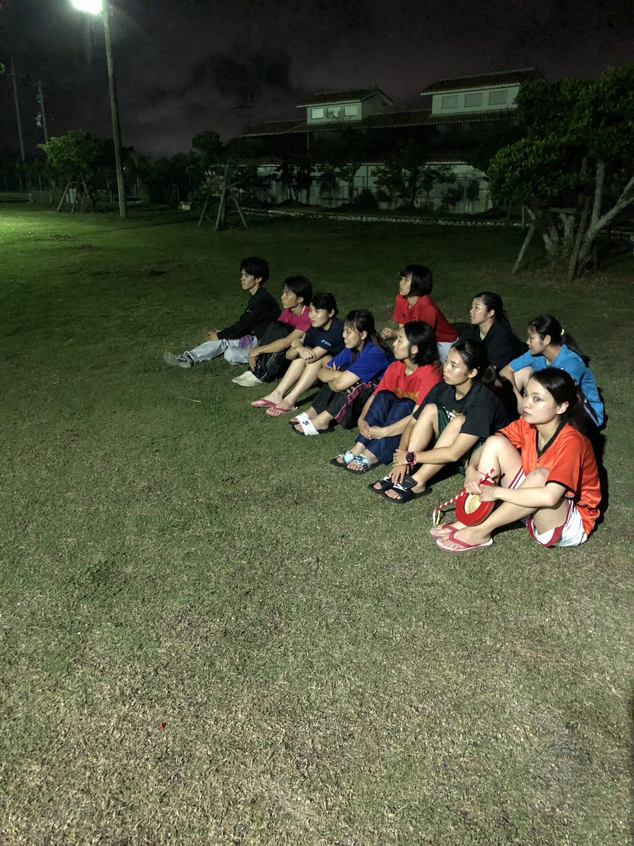 ooshirose's tweet photo. 今日は当間青年会との交流会でした!!
お互い練習を見て切磋琢磨し合い
その後は大城公民館で
楽しくワイワイしてます😳💓
これからも交流を深めてお互いに頑張っていきましょう😎👍
【@Nanjo_Ozt_Touma 】 https://t.co/kRfHXvV1jA