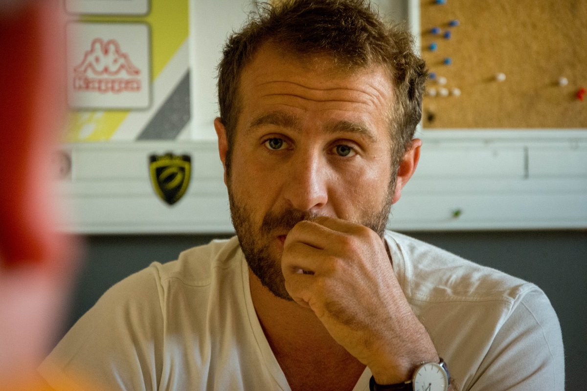 us_carcassonne's tweet photo. OFFICIEL ✍🏽 

 ➥ Christian Labit prolonge son aventure à l'@USCXV en tant que manager sportif. Il sera accompagné de Mathieu Cidre, chargé des lignes avants, et Julien Seron, chargé des lignes arrières. 

Les infos > https://t.co/uf4ivObIq7

#TeamUSC https://t.co/1D13F9hlb5