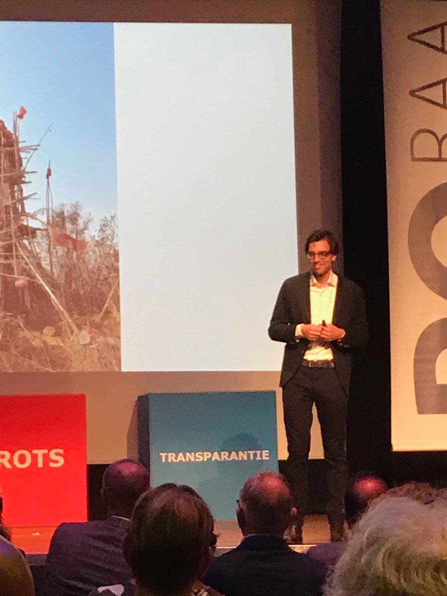 “Wie een plan voor 1 jaar heeft plant rijst, wie een plan voor 10 jaar heeft plant een boom, wie een plan voor 100 jaar heeft onderwijst zijn kinderen!”
#Chineesgezegde #onderwijs <a href="/RubenTerlou/">Ruben Terlou</a> #poraadcongres @PO_Raad