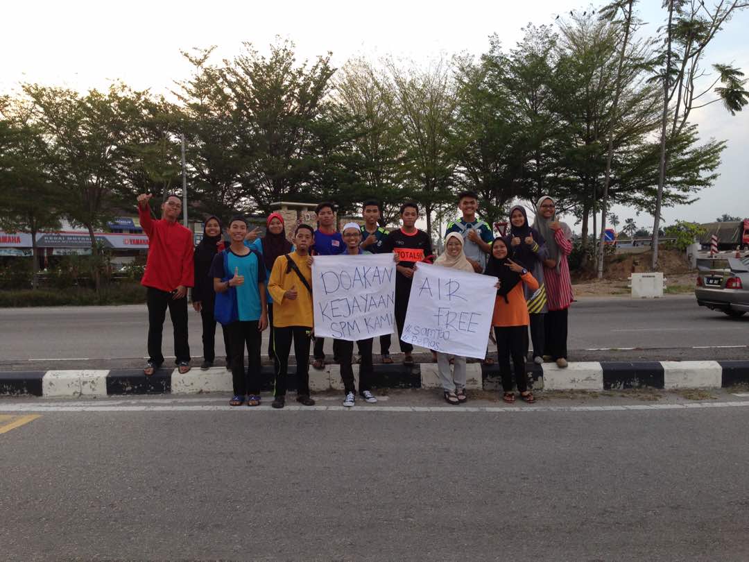 dhiyaulhaq2808's tweet photo. Project air percuma 2.0 by adik-adik SAMTAJ Sg Besar + PEPIKUS.
๐๐
#PEPIKUS
#SAMTAJ
#GPHU https://t.co/YjQJvebXYB