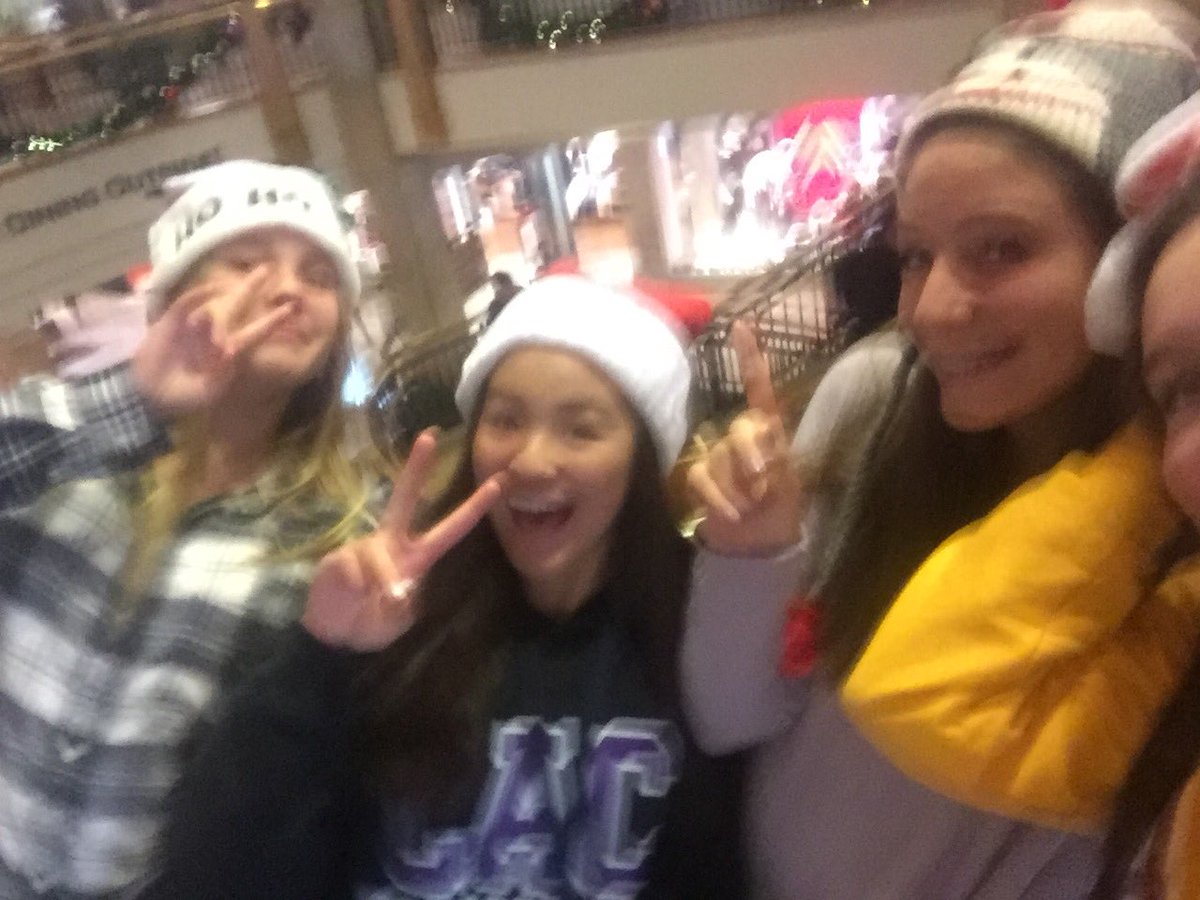 cjmcpherson625's tweet photo. happy birthday to a ray of sunshine @linasone2001 i love you so much n miss you lots n i hope you party hard like i know you can💓🌈🌍🎉😏 https://t.co/i6lCIhA7Z1