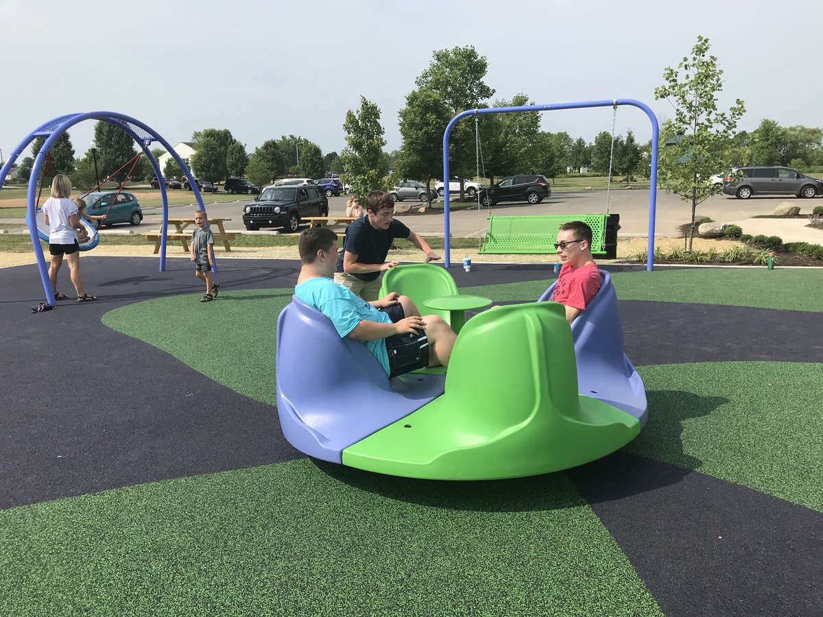 andersonrob3122's tweet photo. Best Buddies students and Unified Track students enjoying the opening of the Inclusive Playground Unity Park! @FranklinMylc @FranklinIND https://t.co/jCTCnjZLyT
