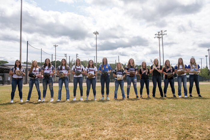 japalopez11's tweet photo. Very Thankful for this sport! #blessed #allarea #firstteamallleague #olympianfirstteamallleague #beautifulandblessed #gratefulforopportunities #respectthegame #wfwfastpitch @PaetynnL https://t.co/wmR8VRUs37