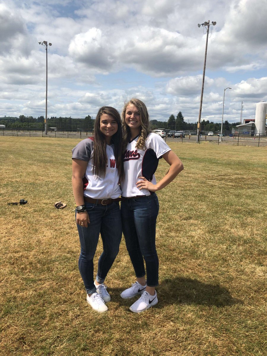 japalopez11's tweet photo. Very Thankful for this sport! #blessed #allarea #firstteamallleague #olympianfirstteamallleague #beautifulandblessed #gratefulforopportunities #respectthegame #wfwfastpitch @PaetynnL https://t.co/wmR8VRUs37