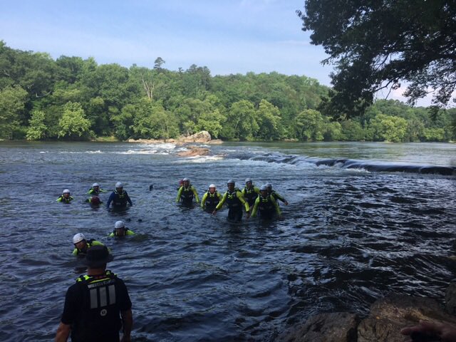 dakotafarms's tweet photo. AGFC Law Enforcement Cadet Class E-1-18 is conducting a little “Swift Water” training today! #GameWardens #Honor #Pride #Integrity #Professionalism #Workhard #EarnThePatch https://t.co/ULF51fUIzF