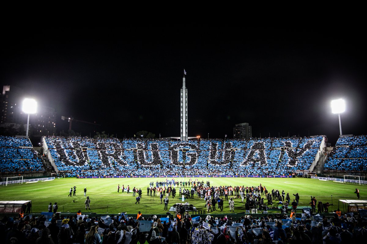 NotableUruguay's tweet photo. Gracias @AUFOficial por confiar en nosotros y en esta idea. Trabajar para nuestro fútbol es un privilegio. ¡Gracias uruguayos por hacerlo posible!¡Gracias jugadores y Maestro por tanto! https://t.co/QzUz4QsjRO