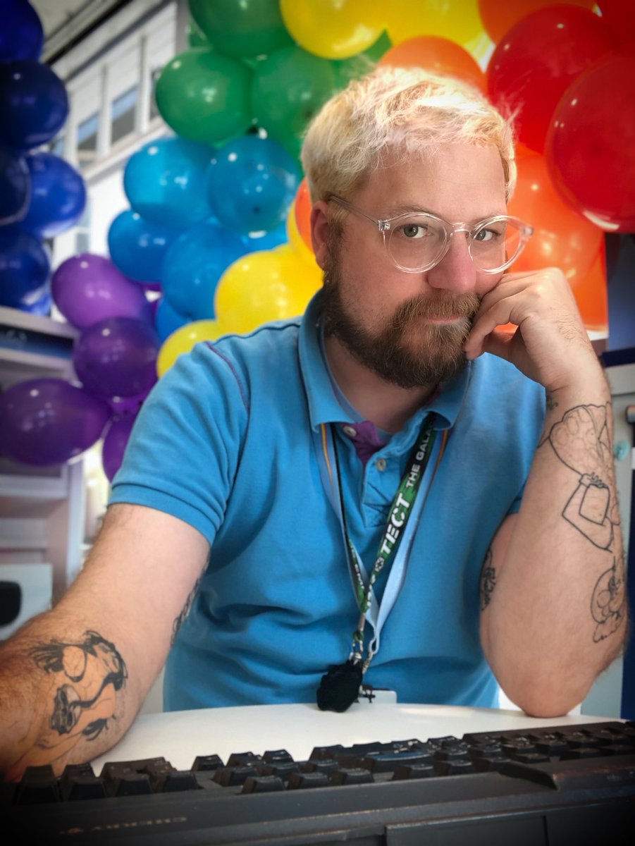 TooaPenny's tweet image. Getting ready for @cbury_pride tomorrow. #ProudAtO2 @ProudatO2