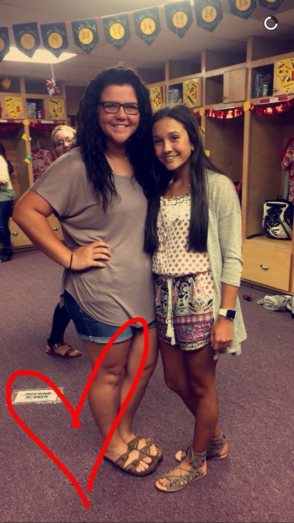 RumseyRachel's tweet photo. happy birthday to my girl🎉🎉 hope you have the best day! so thankful for you &amp; our friendship💞💞 love you!! @jaycee_renae2 https://t.co/E87weVORpb