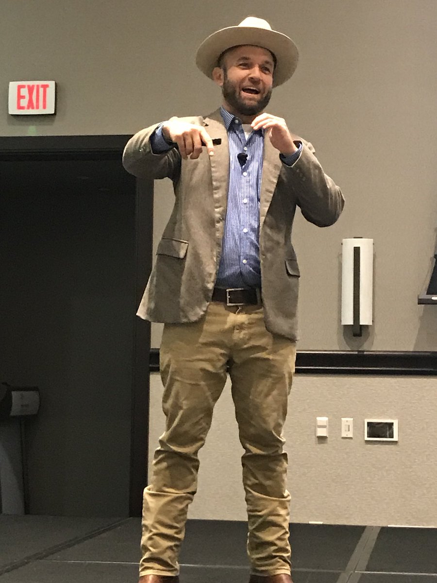 TexasTAMIO's tweet photo. Daytrippinโ with @ChetTripper at #TAMIO18! https://t.co/cK3U5Gysjt