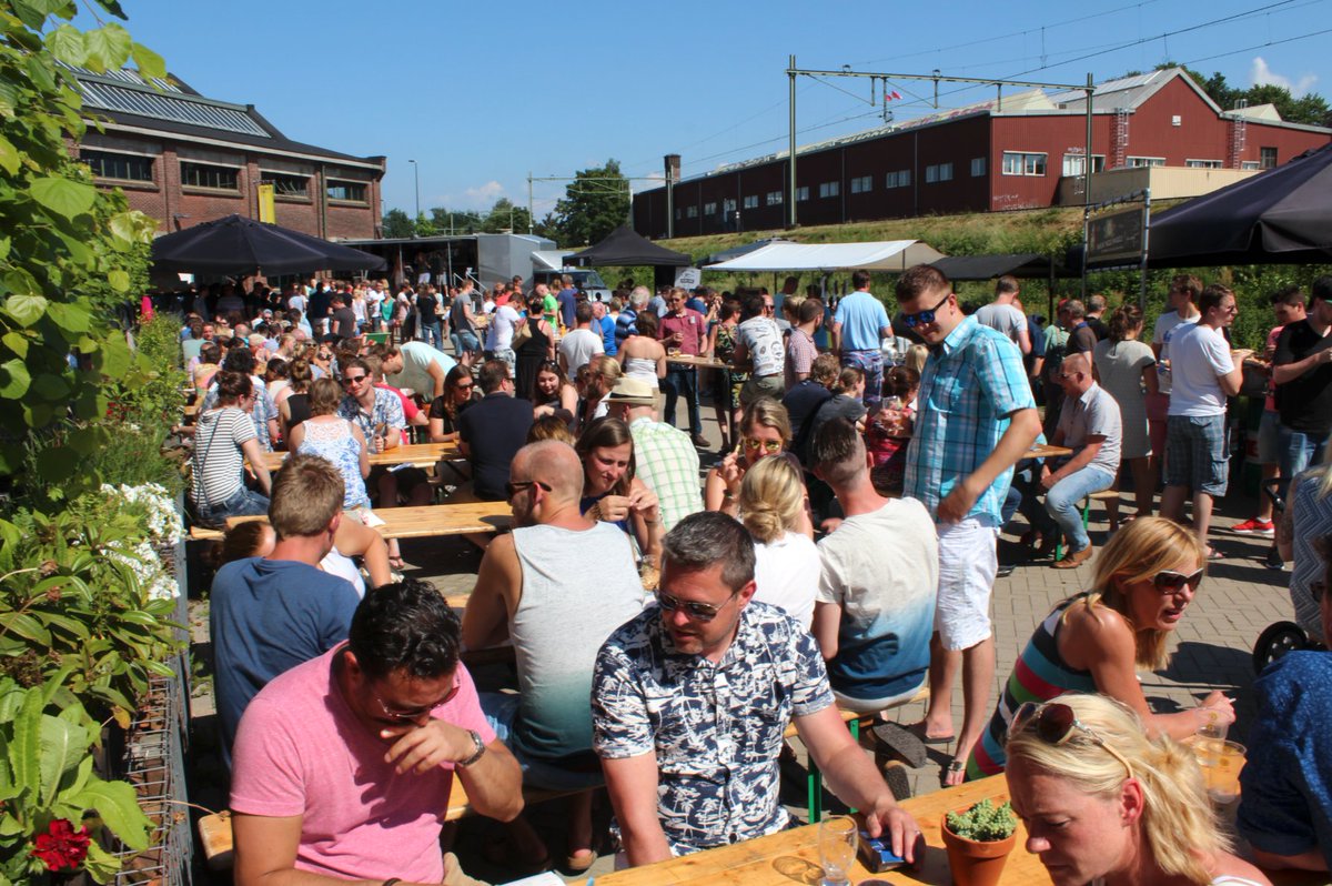 Op zondag 10 juni is de 7de editie van het oudste bierfestival van Twente. Op het Twents Speciaalbier Festival zijn allemaal kleine brouwers aanwezig. Als bezoeker heeft u de keuze uit meer dan 100 bieren! Meer info via: twentsspeciaalbierfestival.nl