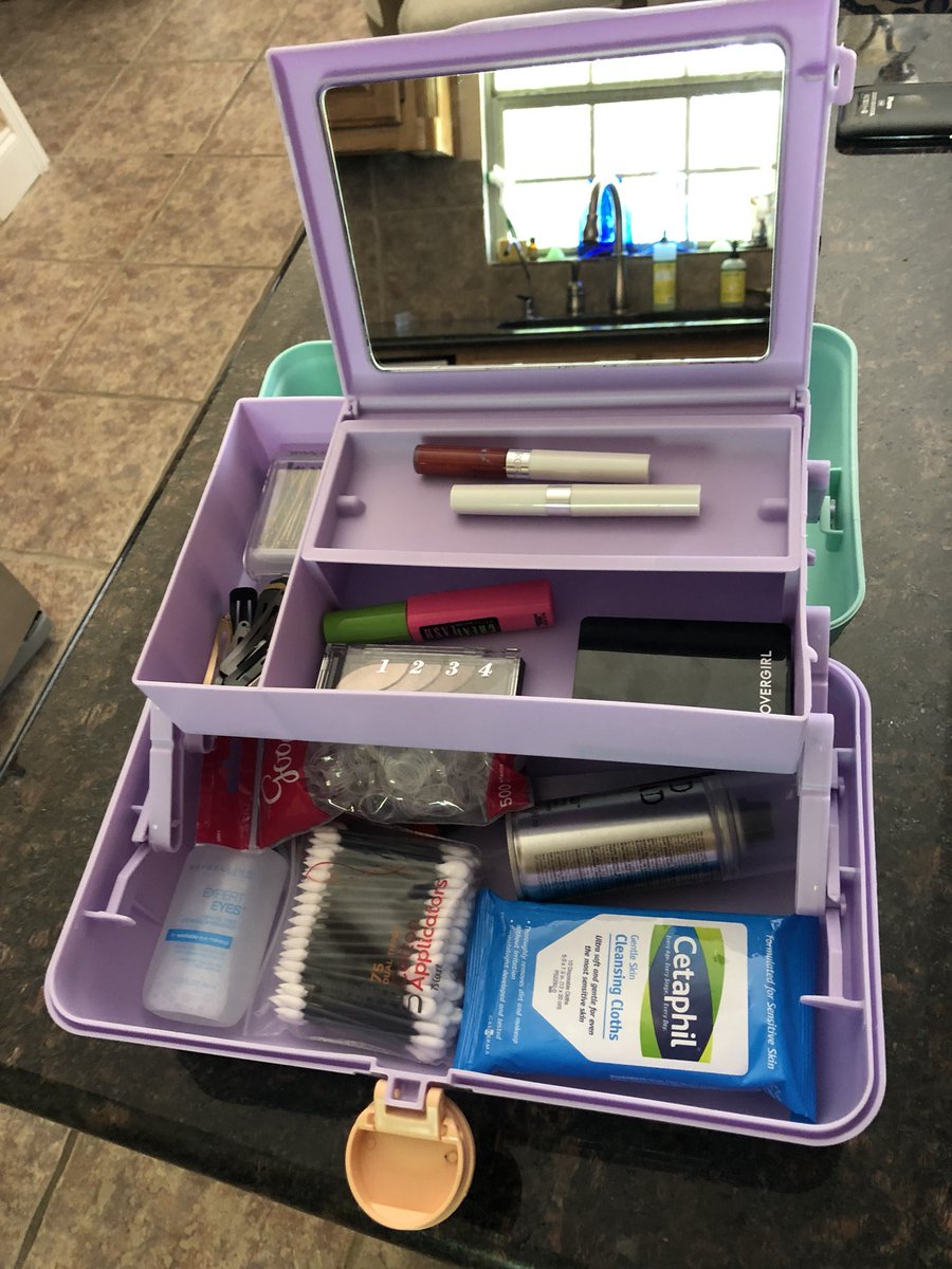 Shann_ME's tweet photo. Hello. It’s me. A dance mom. #RecitalReady #CaboodlesAreBack https://t.co/vgyP35n183