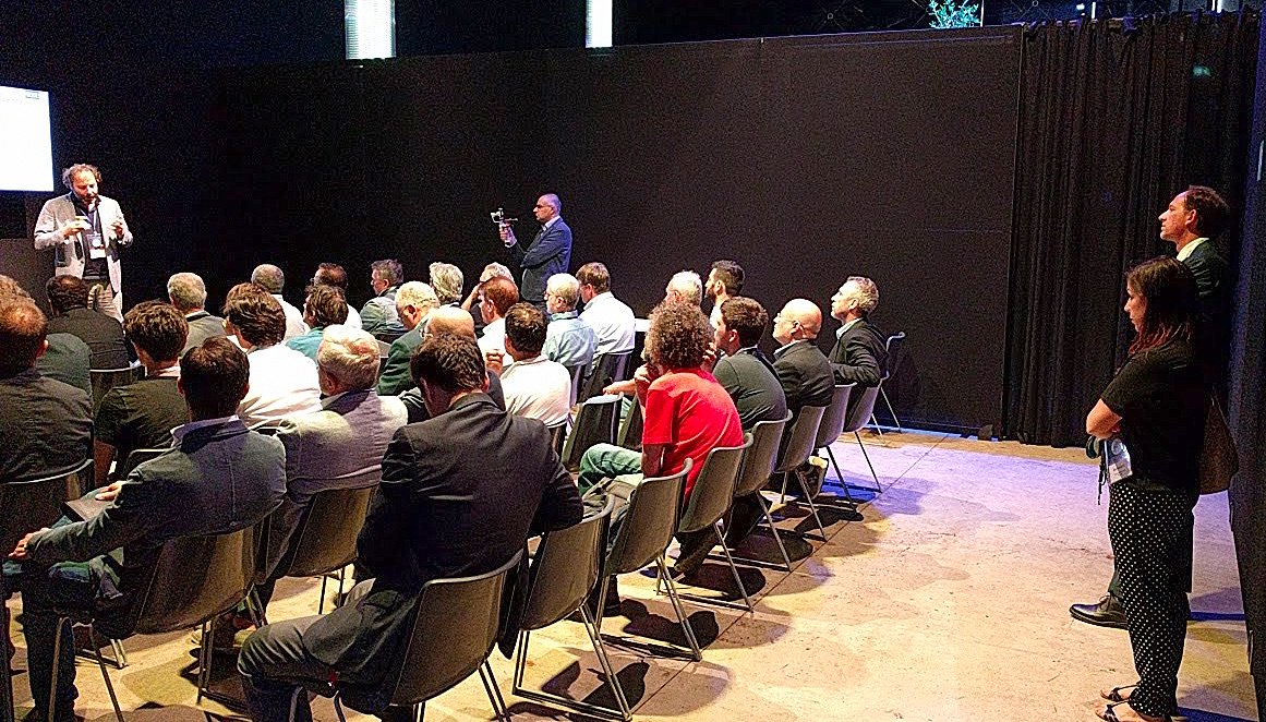 freschesolution's tweet photo. What an event! Over 500 #IBMi professionals reunited in #Milano last Wednesday for @Faq400dotcom's #AppiDay2018. Grazie to all who attended @accentedGuy's #AI and #Watson session!

#Faq400IBMi7giugno2018 #IBMi30 #ThinkMilano #IBMPOWER9 #IBMiOSS https://t.co/gDovNzuAXb