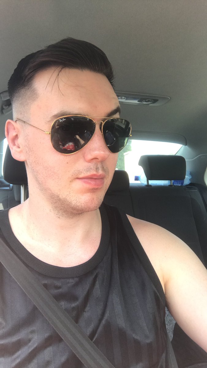 thatgayinthegym's tweet image. Hair cut to perfection. #Style2018