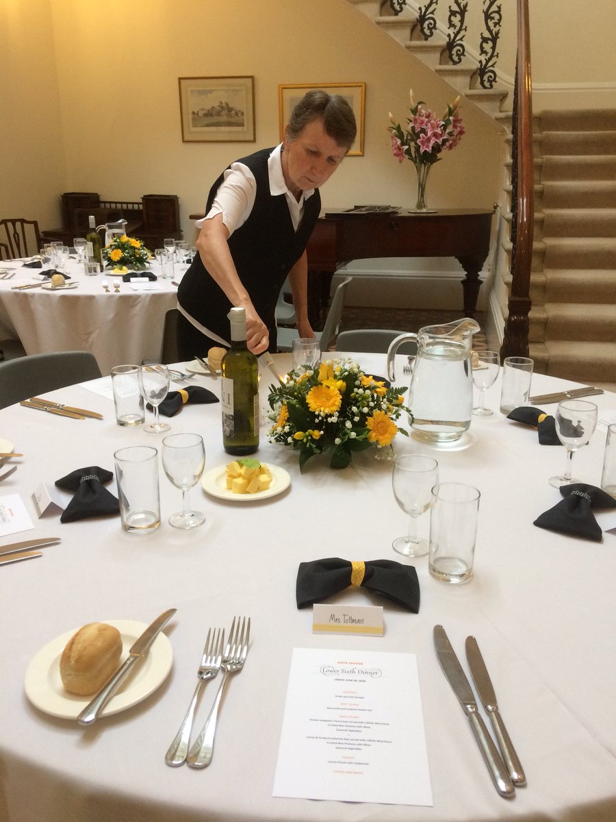 We’re all ready for our annual L6th black tie dinner at DCH