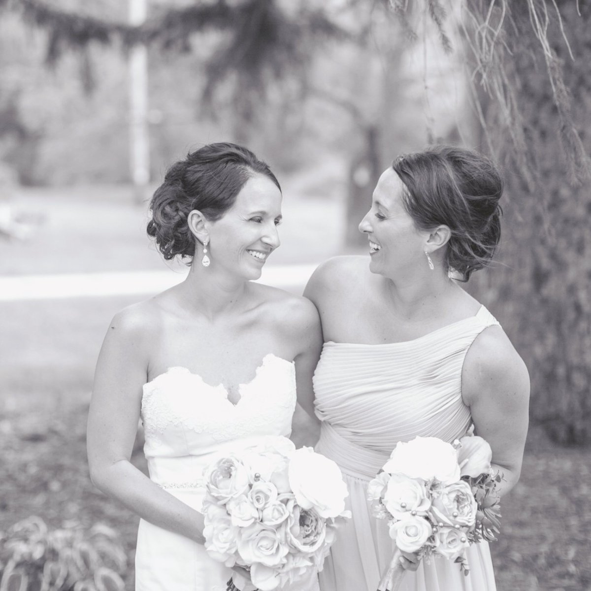 BlissPaperLLC's tweet photo. It’s #NationalBestFriendsDay! Show your bestie some love and RT your BFF or Maid/Matron of Honor! 👭

My BFF is my sister. You’re so much more than someone I share DNA with. 🎀 https://t.co/SPrB6qdfi1