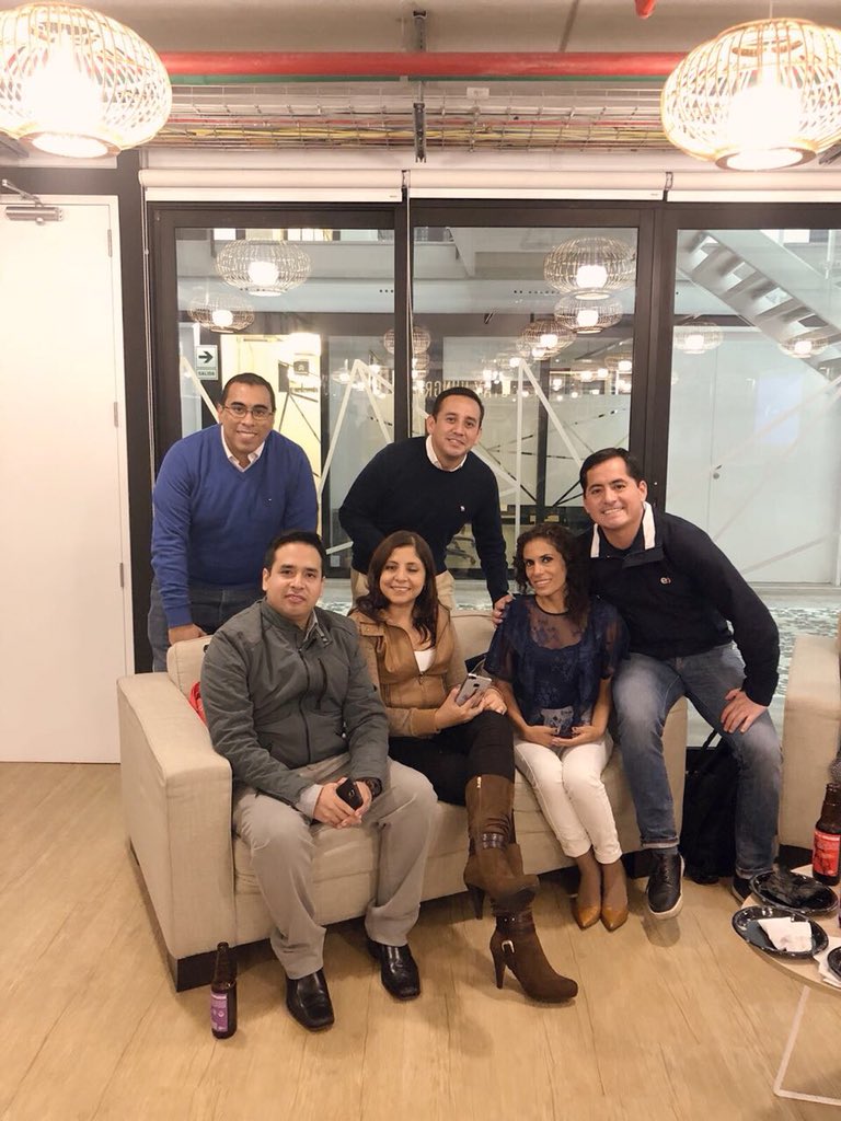 AHongCruz's tweet photo. Hablemos de la #TransformaciónDigital !! Ayer #IBM & #KPMG & #Comunal nos hablaron de la #Automatizacion de #Procesos vía #IBMRPA 🤖! Gracias a nuestros clientes por compartir sus experiencias! #IBMCloud #EsElMomento #RPA https://t.co/APfR60mFne
