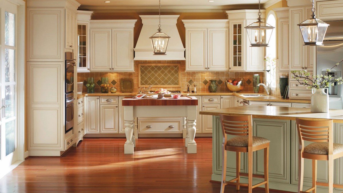 GNHLumber's tweet image. Looking for inspiration for your next #kitchenremodel or #kitchenredesign? Check out our #KitchenDesign Tips and Trends articles! hubs.ly/H0c3NVz0