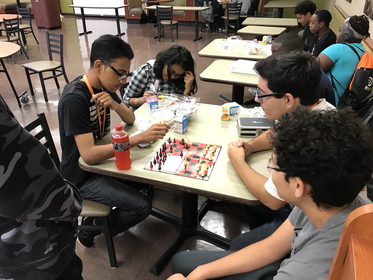 otcsouthcampus's tweet image. Taking a break from robotics - time for some lunch...and chess! #SummerRobotics@OTCMFC #OurStudentsPlayChessAsABreak!
#ForStudentsNotProfit
