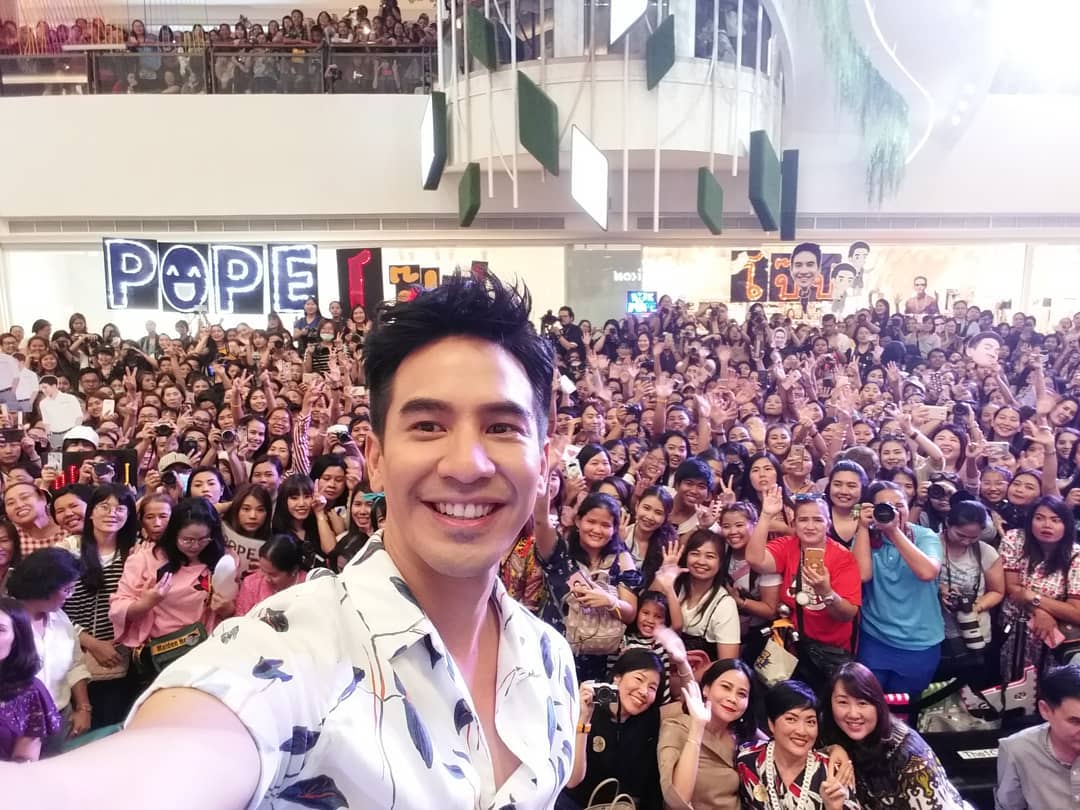 Feby_feb2557's tweet photo. #wewillalwaysbeyoursmile #popesaap
เราๆๆเสียใจได้ ร้องไห้ได้ แต่ลุง ต้องยิ้ม และสนุกกะการแสดงของลุงต่อๆไปนะ https://t.co/ANk42Jdqh4