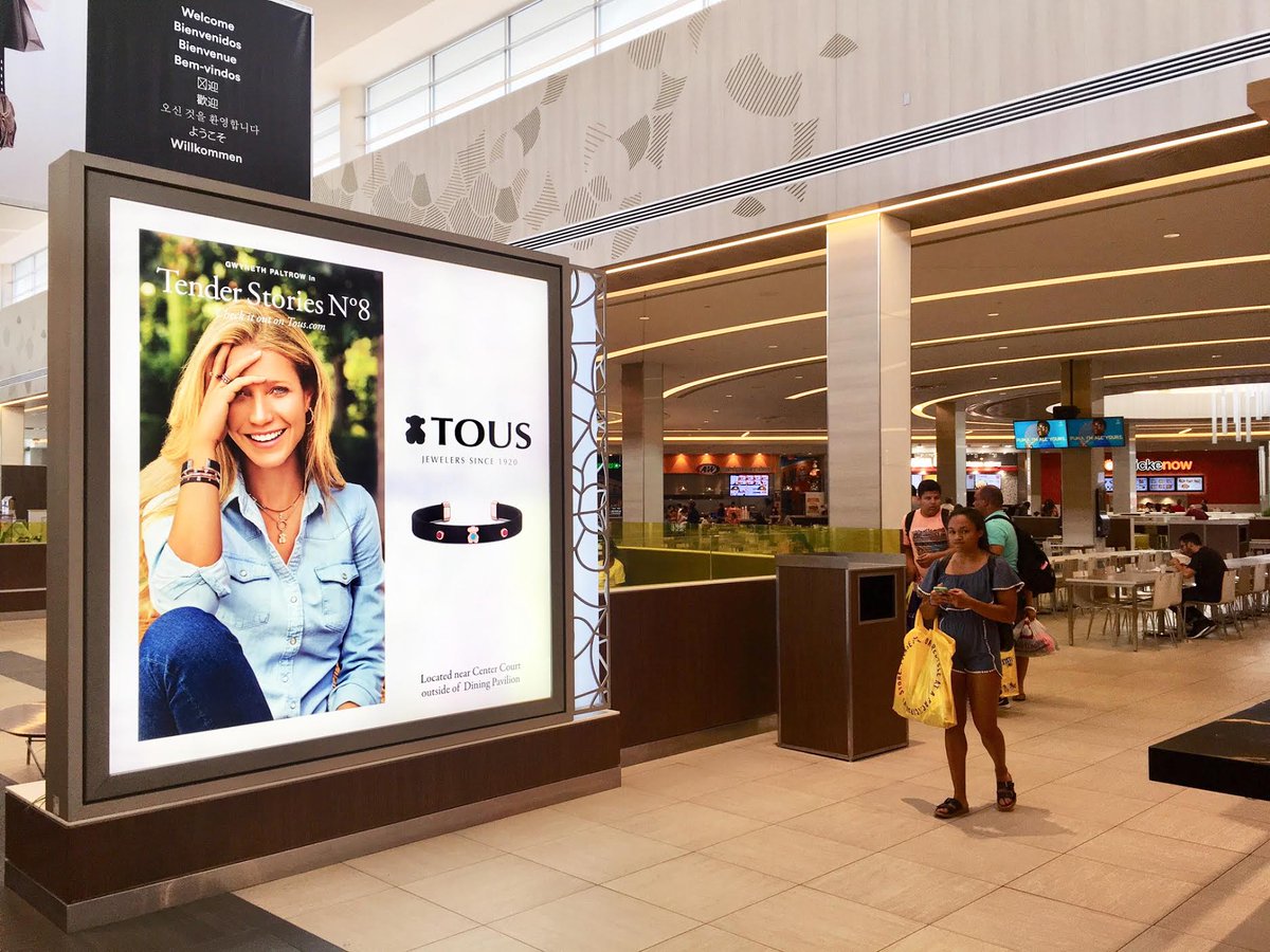 simonmediaexp's tweet photo. Tell Your Story! @GwynethPaltrow presents @tousjewelry's #TenderStories. Shop the look this #FashionFriday. @BrittenInc @ShopFloridaMall #OOH #outofhomeadvertising #outofhomemedia #printadvertising #simonmedia #foundatsimon #simonmediaexperiences https://t.co/zbs29lgFFm