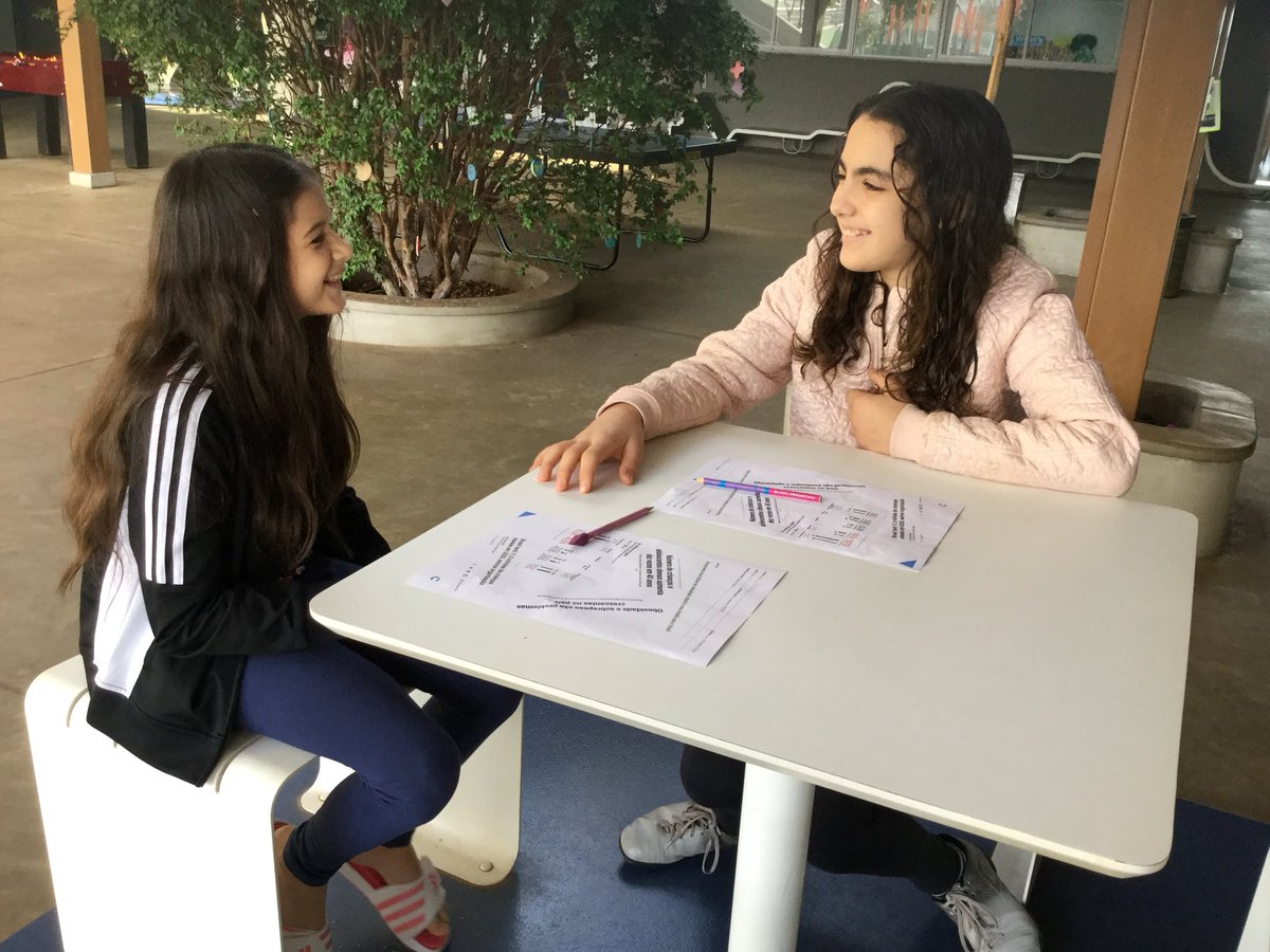 MuriloBorduqui's tweet photo. Grade 5 is reflecting about child overweight and obesity. “Why obesity has become an epidemic?”
#escolaconcept #visiblethinking #reflection #ThinkPairShare https://t.co/xeJ54hebsV