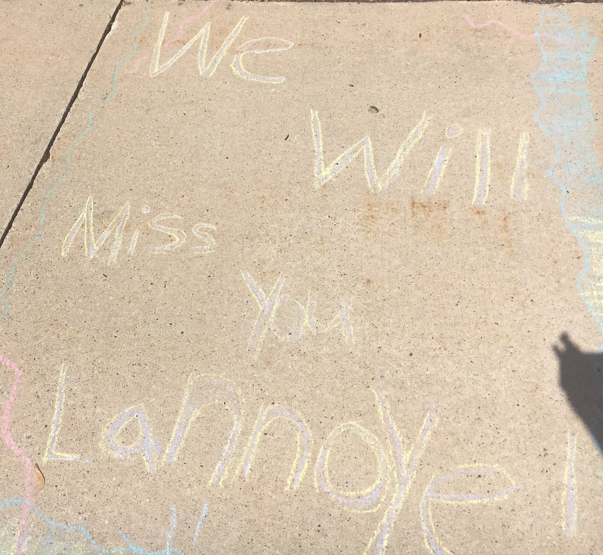 Our 5th graders are busy leaving messages in chalk on the front sidewalks! Today will be their last day at Lannoye! #Raiderstrong