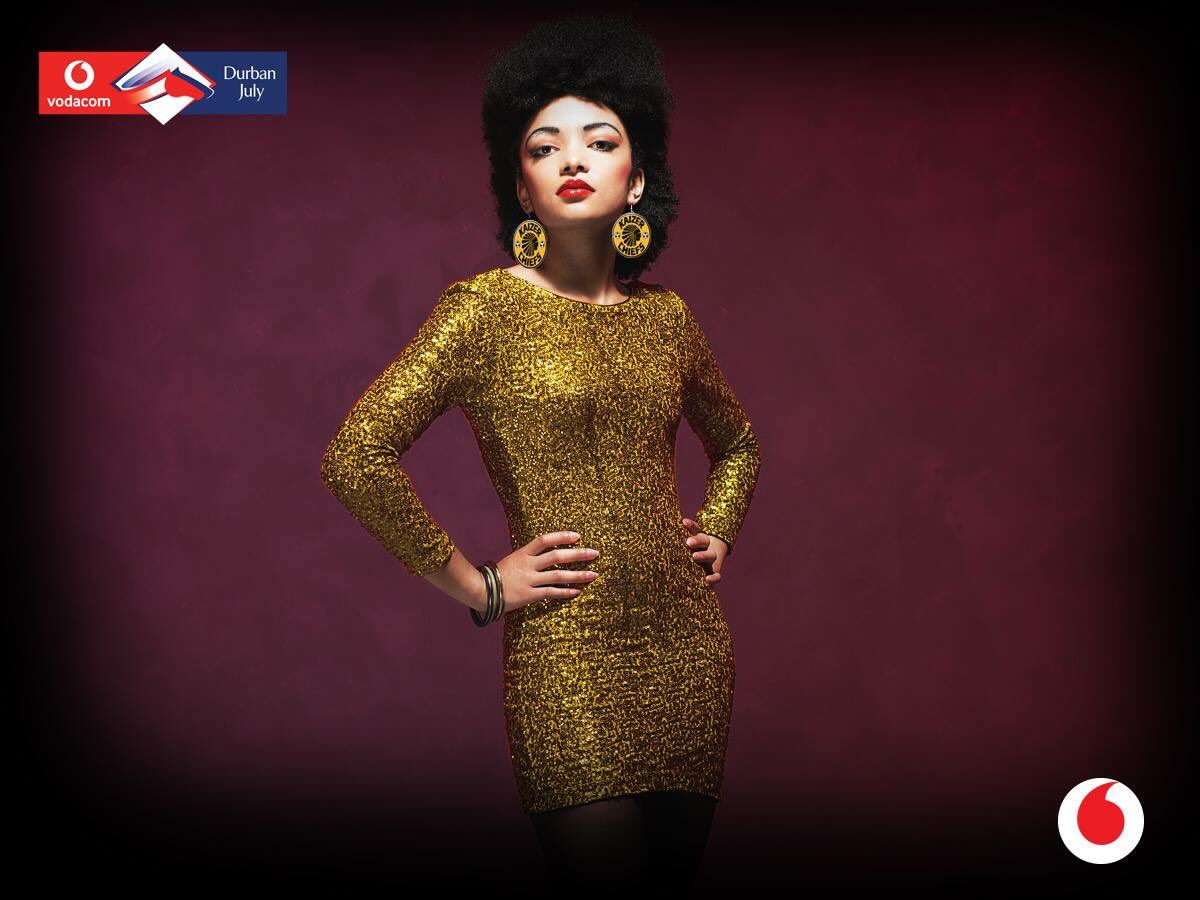 ILuvDBN's tweet image. PLS RT: WIN A @Vodacom Durban July all-expenses-paid, VIP experience for You and a Partner in 3 Easy Steps:
1. Dress-up in a retro/vintage outfit
2. Add a touch of @KaizerChiefs regalia
3. Tweet us your pic using #KhosiBackInTime for a chance to WIN!