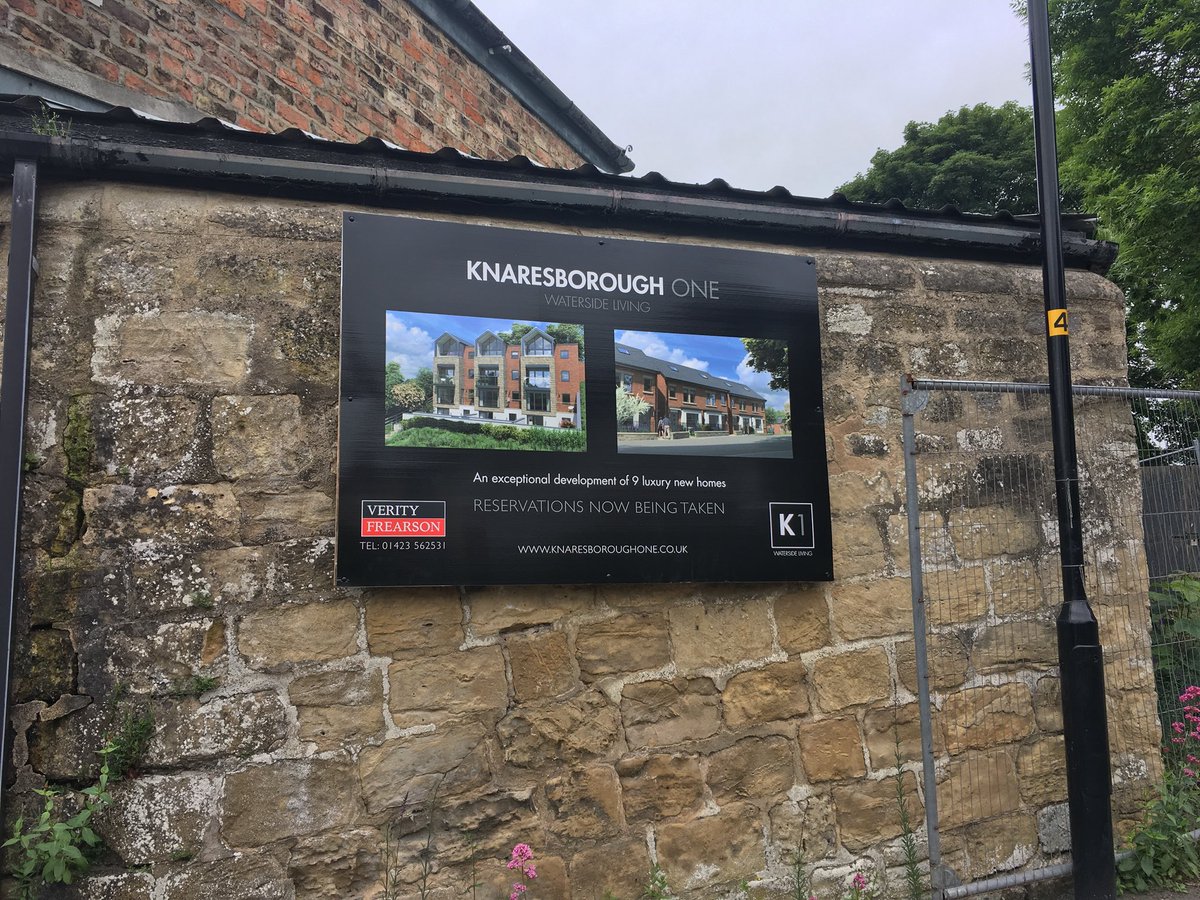 SnodgrassCo's tweet photo. We have hoardings!! #MostExciting #Knaresborough #NewBuild https://t.co/L9kTwF0xDK
