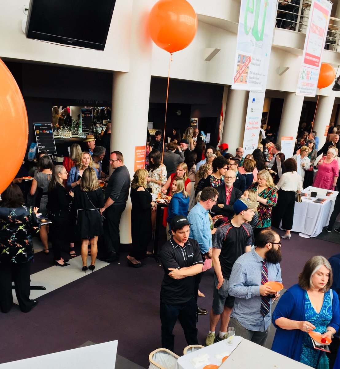 DramaMama87's tweet photo. #HamiltonArtsWeek #hamartsweek #HAA2018 @HamArtsAwards @AidaHamont #celebration https://t.co/qmZWkkUoX3