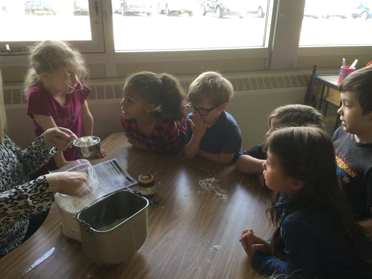 WPSKindersRoom4's tweet photo. Helping make our bread https://t.co/NGNHLU3GJ7