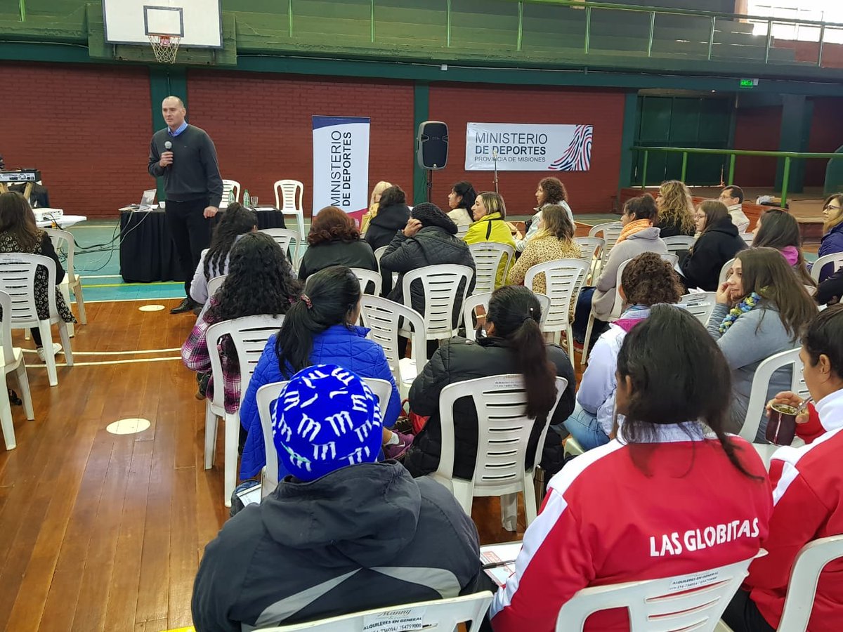 AldoSteinhorst's tweet photo. #programadecapacitaciones Seminario "Mujer y dirigencia deportiva" organizado desde la subsecretaría de planeamiento y enlace educativo-deportivo. Importante espacio de capacitación sobre gestión y liderazgo. https://t.co/gJavK0RR4p