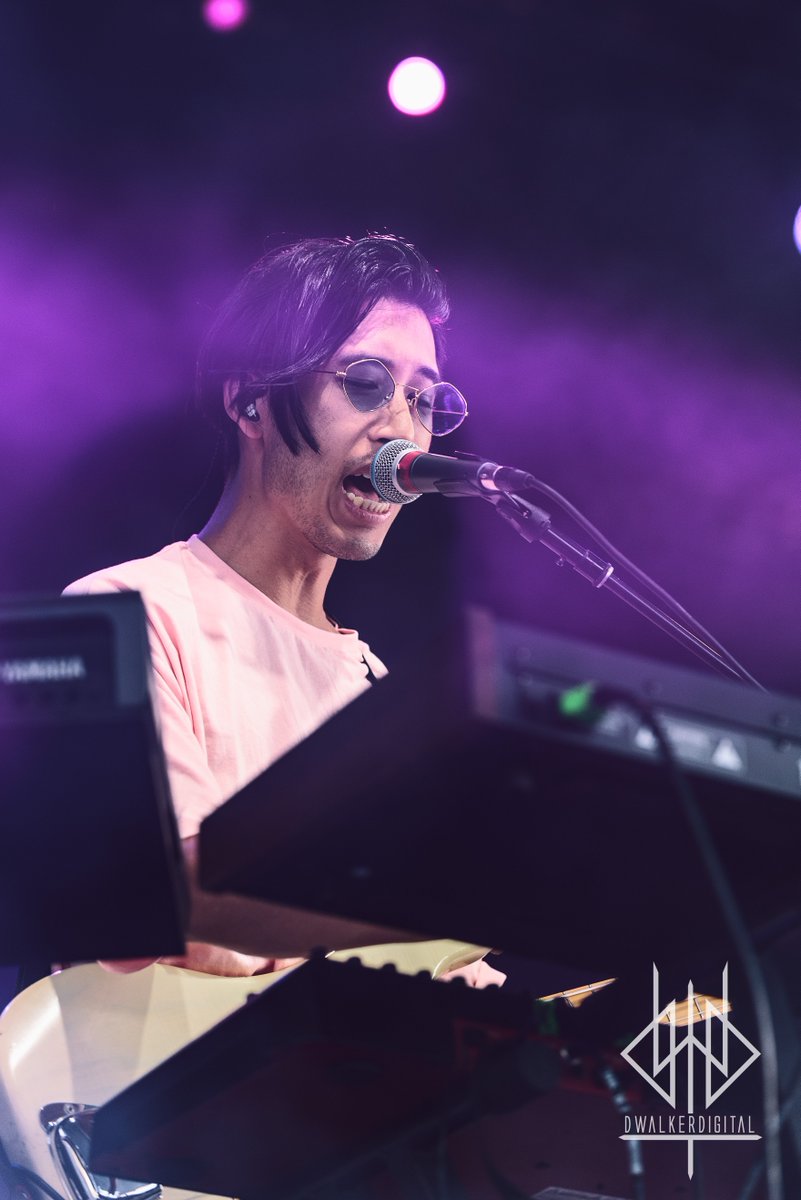 dwalkerdigital's tweet image. .@SirSly made the crowd move at @1059thex #XFest.
.
.
.
.
#sirsly #1059thex #concertphotography #bandphotography #pittsburgh #nikonphotography