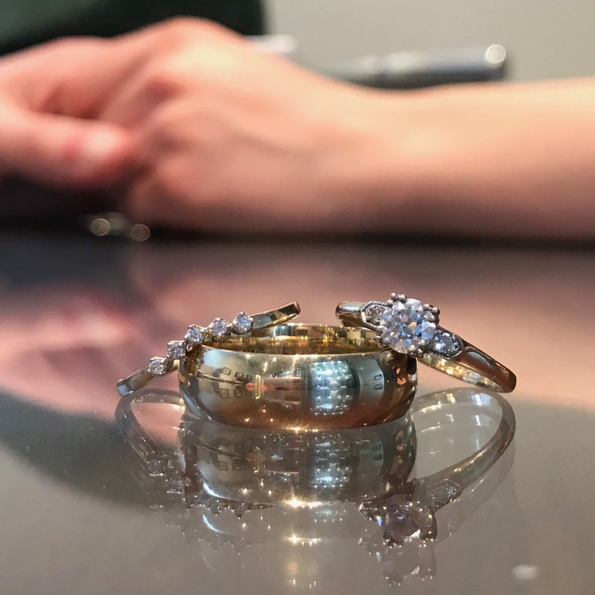 BjmDesigner's tweet photo. Pair this Nesting Band with your #engagement #ring or simply wear it by itself for statement piece. These versatile bands can be easily stacked to create some extra pizzazz! #contentmentnestingring #daintyjewelry https://t.co/s4ainIkA0G