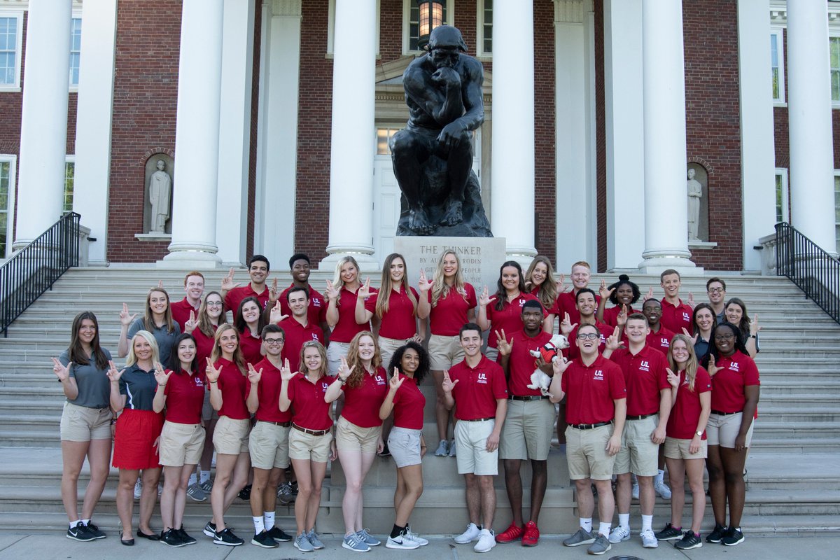 uofl's tweet photo. As the first week of #UofLOrientation comes to a close, we want to give a shout out to our Student Orientation Staff. SOSers are tasked with mentoring and guiding new students through the ins and outs of Cardinal life. We are so thankful for their school spirit. #WeAreUofL https://t.co/LBfdB4uDt6