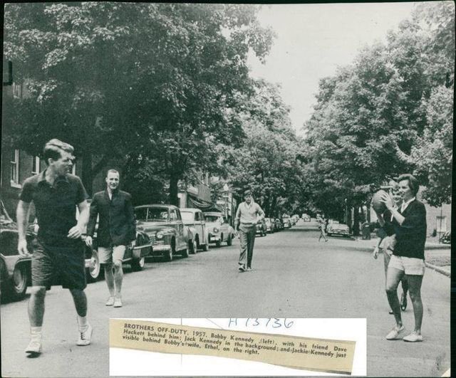 flynnsfancy's tweet photo. Another shot of Bobby and his friend Dave Hackett, playing a game of catch with Jack, Ethel, and Jackie in 1957.
.
#NationalBestFriendsDay #RobertKennedy #RFK #DaveHackett #RFK50 https://t.co/nhrB60sYea