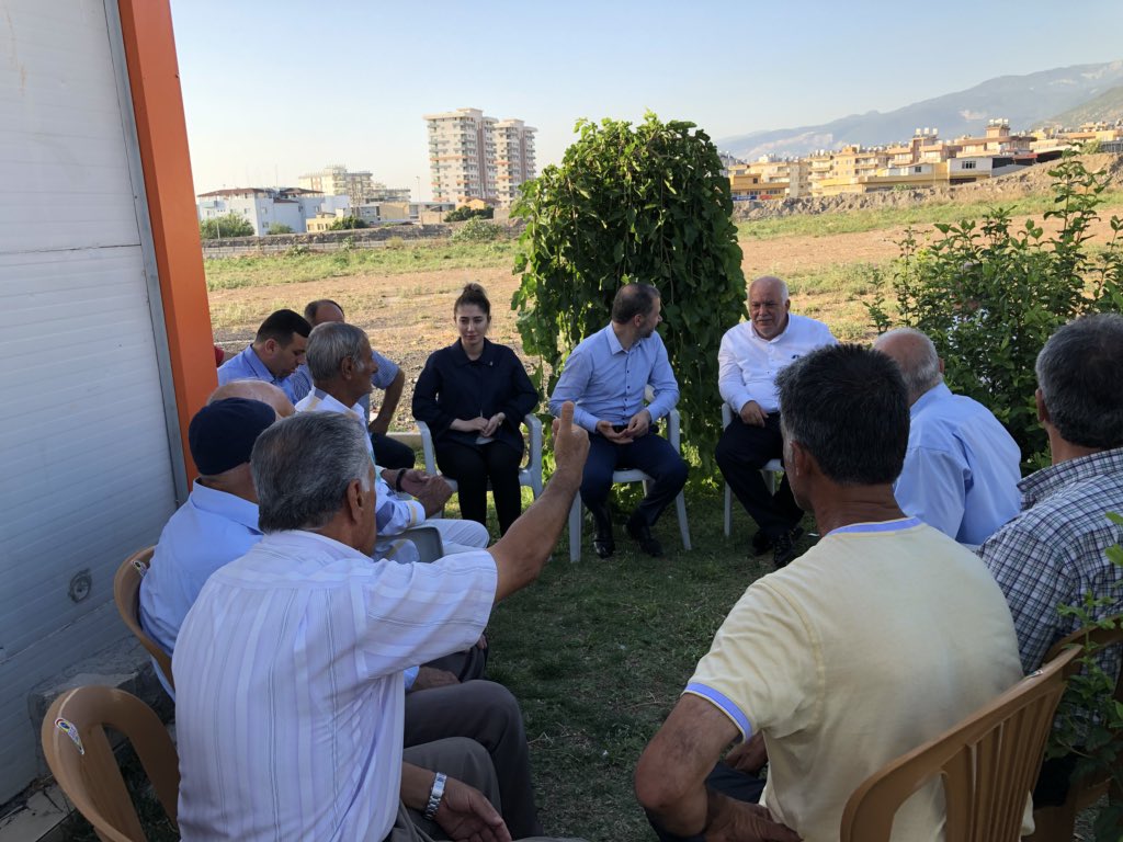 Yıldırım Tepe Mahallesi Muhtarımız Veli Demircan Bey’i ziyaret ettik. 

#VakitHatayVakti #VakifTürkiyeVakti <a href="/akpartilhatay/">AK Parti Hatay</a> <a href="/ibrahimgulertr/">İbrahim GÜLER</a> @HatayKad <a href="/BBestamibilgili/">Beyazıt Bestami Bilgili</a> <a href="/AbdulkadirOzl/">Abdulkadir Özel</a> @hatayakgenclikk