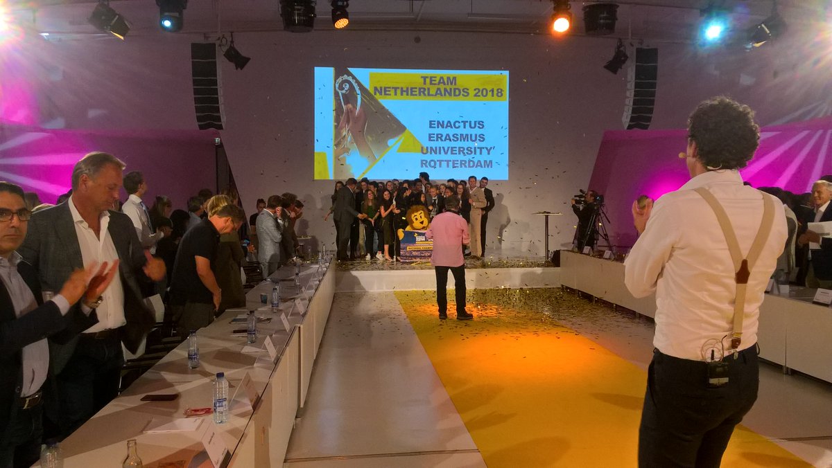 En de absolute winnaar van de NC 2018 is <a href="/EnactusEUR/">Enactus EUR</a> (runner-up <a href="/EnactusUtrecht/">Enactus Utrecht</a> ). En dat vieren ze zeker! #enactusNC #WeAllWin