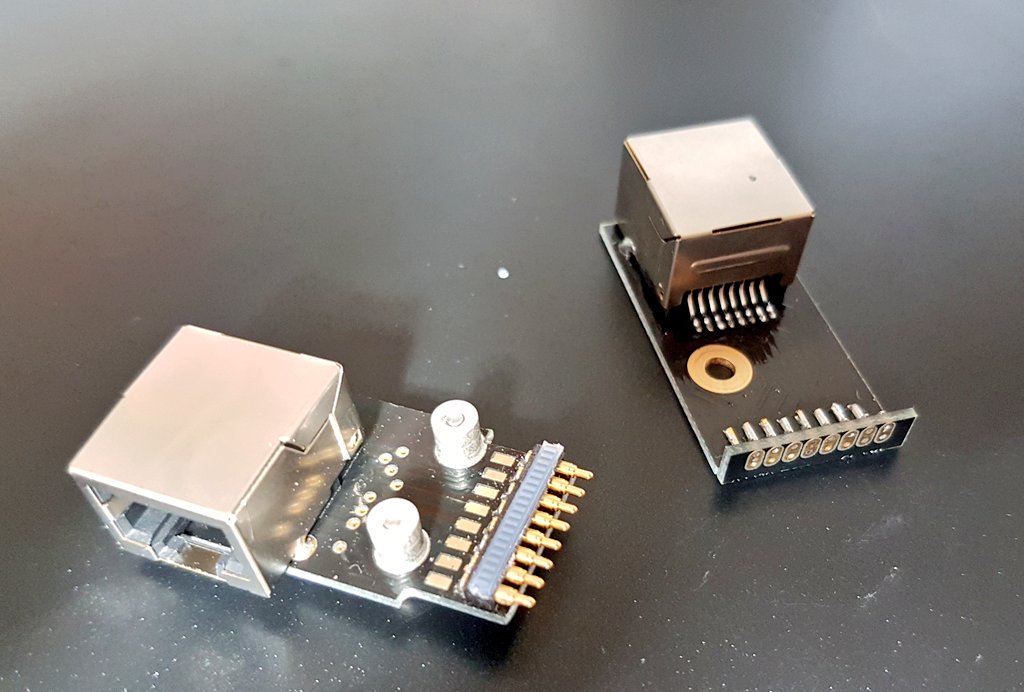 Fx10_'s tweet image. My new icom #ic706 display seperarion kit. Its a replacement for my very old orig. cable. Its from a german om found via ebay. 
Really nice . Now needs testing.
#icom #hamr