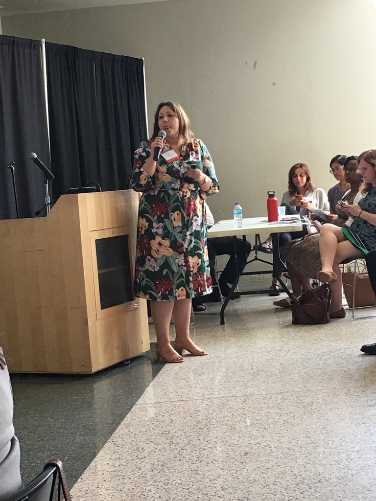 NikolasHuot's tweet photo. QC in 4 graduation strategy from @QC_News discussed by Danielle Izzo. #CUNYMomentum @CompleteCollege #15toFinish #AcademicMaps #MomentumPathways https://t.co/rbpnlLUYl2