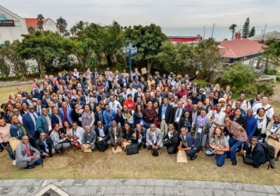 FutureEarth's tweet photo. Seedbeds of Transformation conference was held in South Africa last month. Participants share their experiences & reflect on discussions: https://t.co/33rI0letU6 #seedbedsoftransformation #sustainability #FutureEarth https://t.co/dP90kobZVY