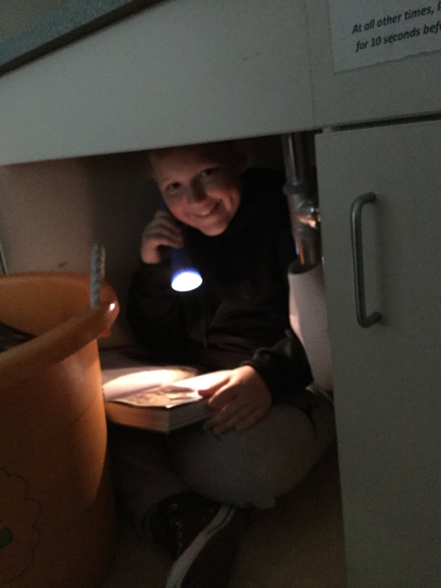 janellcooke's tweet photo. Cloudy skies can only mean one thing...Flashlight Friday! https://t.co/gudFeHv0cY